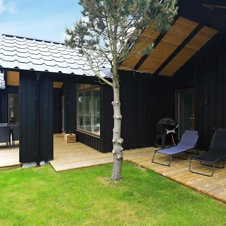 Three-bedroom Holiday In 83 בית נופש *