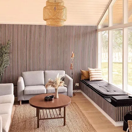 Three-bedroom Holiday In 83 בית נופש בלבאנד